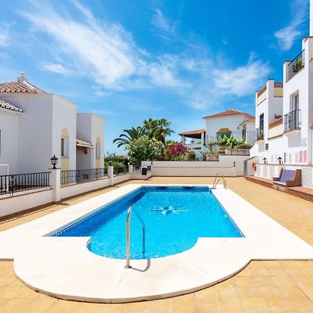 Apartamento Chimenea Playa - 2 Dormitorios Y Terraza Nerja Esterno foto